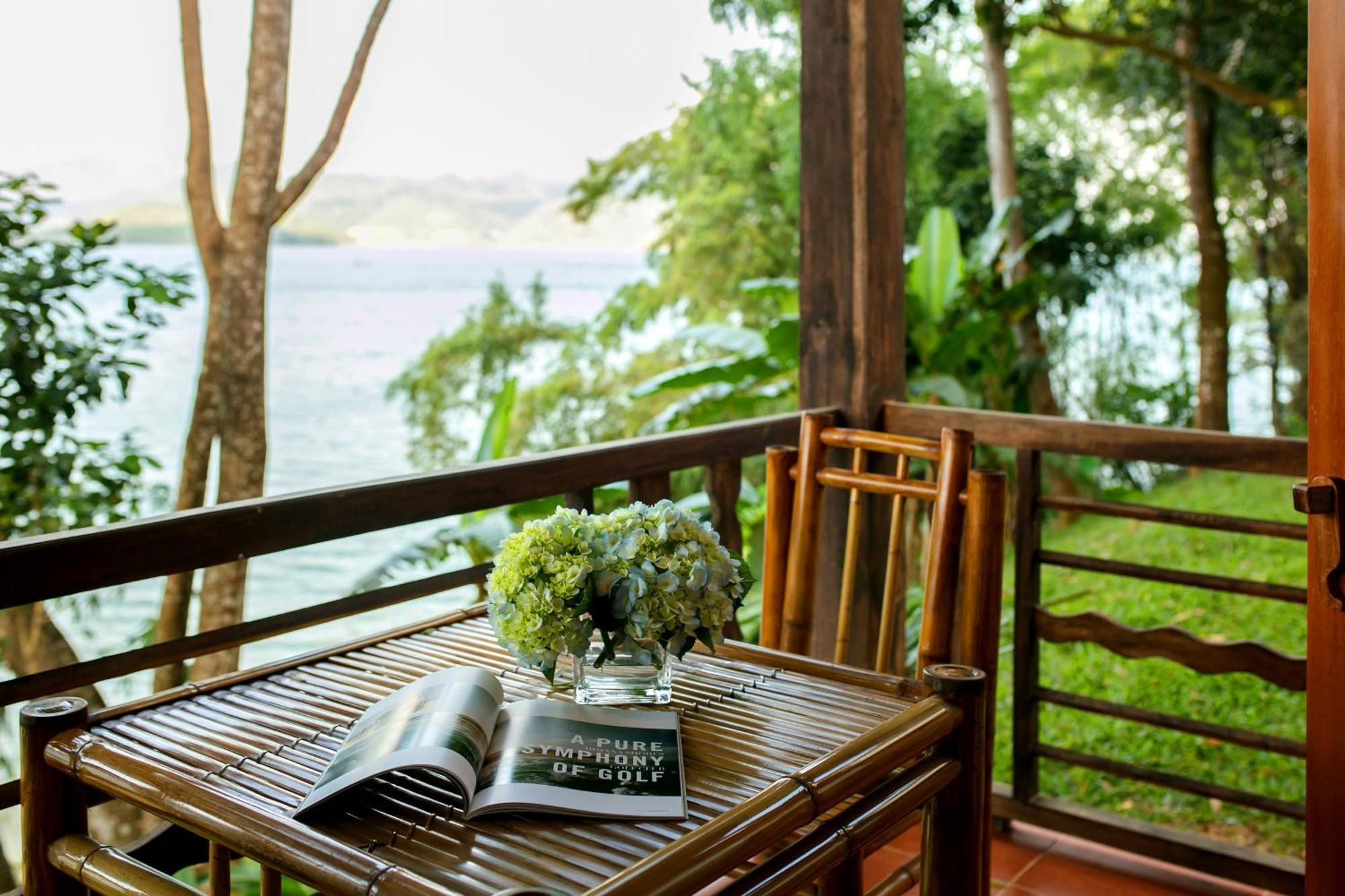 Mai Chau Hideaway Lake Resort Exterior photo